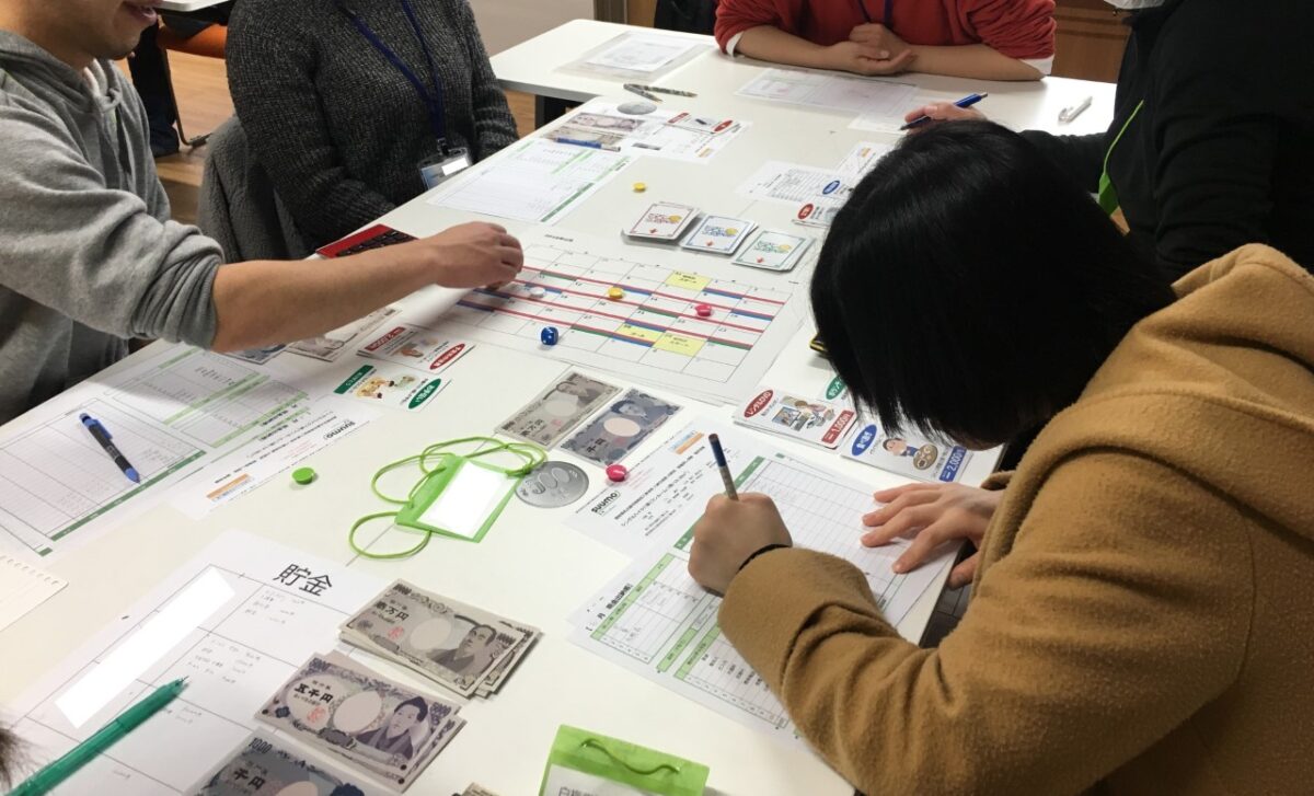 児童養護施設で暮らす子どもにお金の管理を体験する機会を!